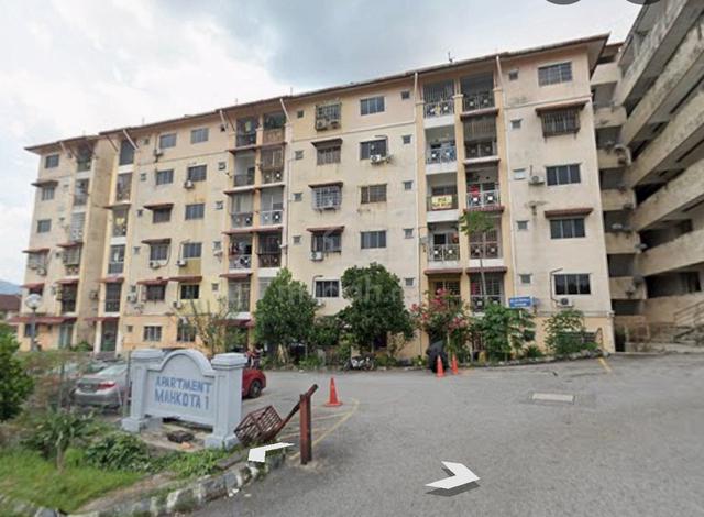 Mahkota 1 apartment 1