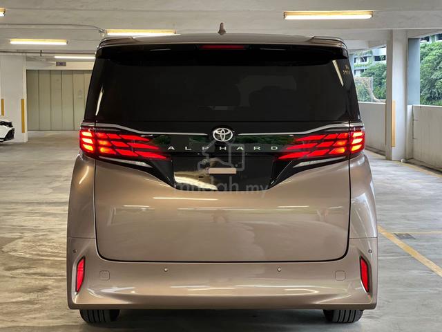 2025 Toyota ALPHARD 2.5 Z *SUNROOF & SIDE STEP - 4