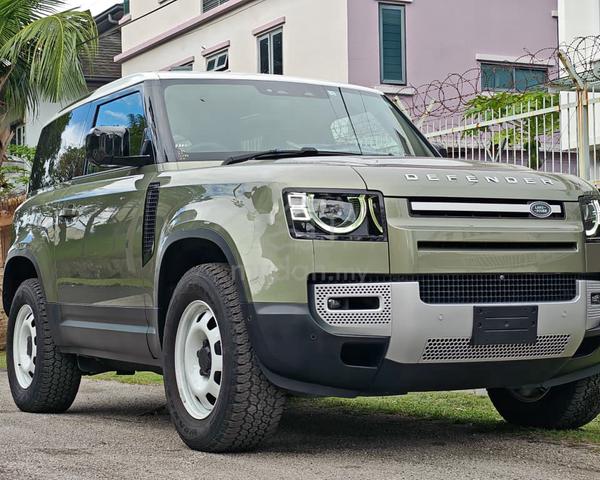 PANGEA GREEN 2022 Land Rover DEFENDER 2.0 90 P300 - 1