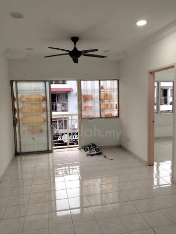 Taman Seri Taming Shop Apartment 1