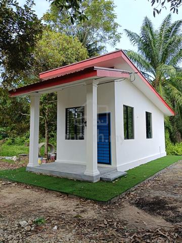 3 Studio Bangalow Houses + Residential Land With Durian, Freehold 1