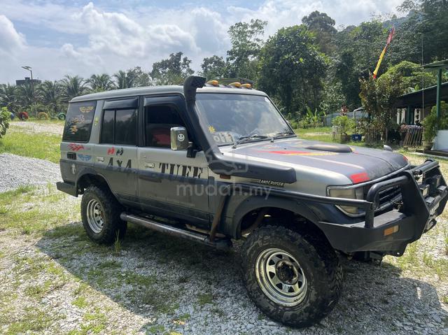 1995 Toyota LANDCRUISER 2.8 II (LJ79RV) (M) - 1