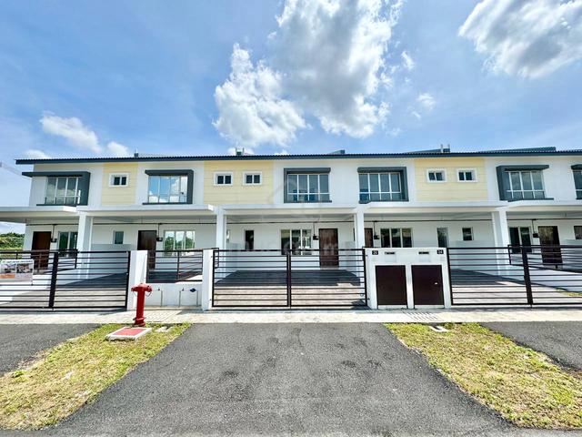 0% BOOKING ✅ 2 Storey Terrace Taman Semarak Warisan, Kota Warisan 1
