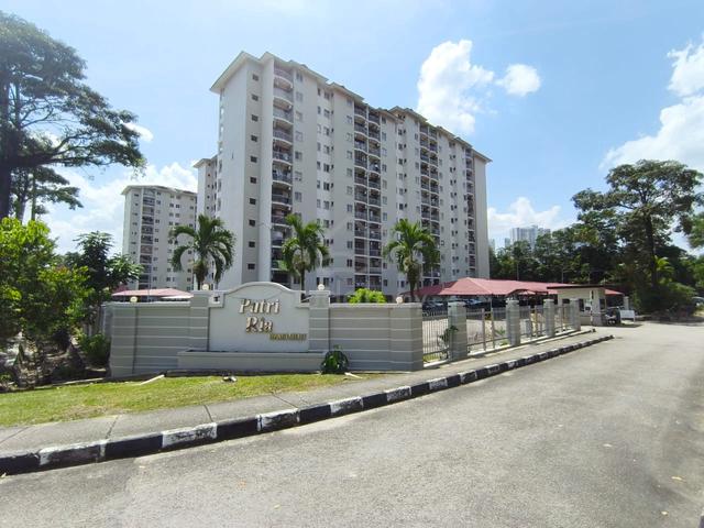 Putri Ria Apartment 1