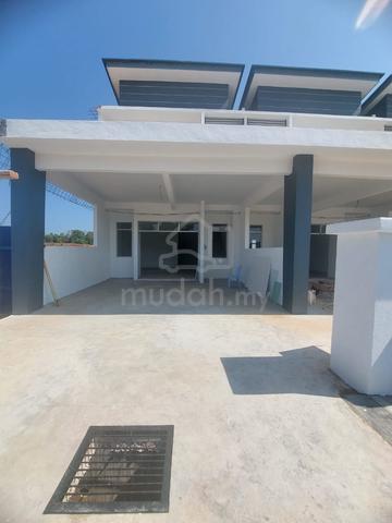 Rumah Teres Setingkat Baru undercon di Chenfal Lempung, Balok, Kuantan 1
