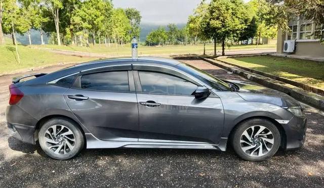 2017 Honda CIVIC 1.8 S i-VTEC (A) - 4