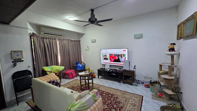 Double Storey Corner House, Seksyen 7, Jalan Kromium Shah Alam 1