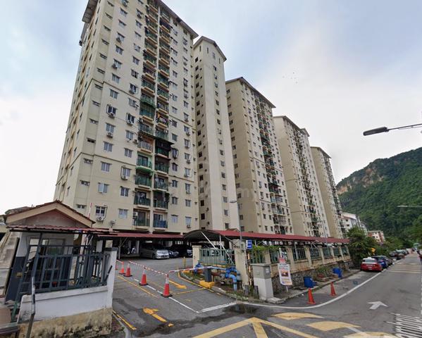 Pangsapuri Saujana Gombak 1