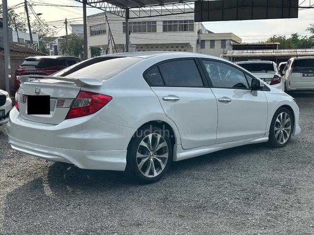 2015 Honda CIVIC 2.0 NAVI FACELIFT (A) - 4
