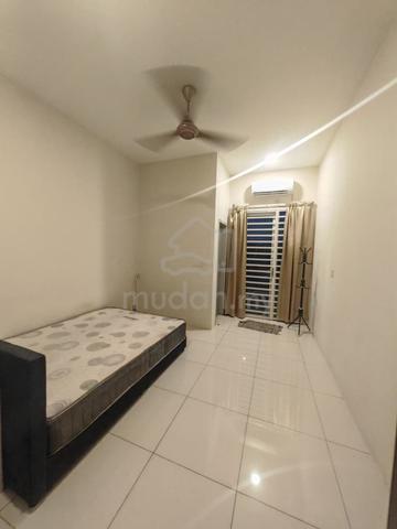 Villa Raintree 1 Townhouse (Upper Unit) For Rent 1