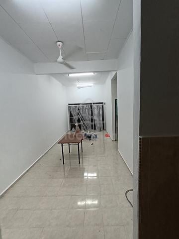 Pagoh Jaya No.14 Depan Kosong 3 Kereta, 3 Bilik 2 Tandas 1