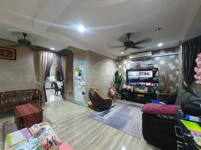 RENOVATED 😍 Double Storey Taman Permai Jaya Ampang FOR SALE !! 1