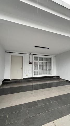 Rumah Untuk Disewa/Jalan Iris/Kensington 2/Tmn Kulai Besar/Tmn Gemil 1