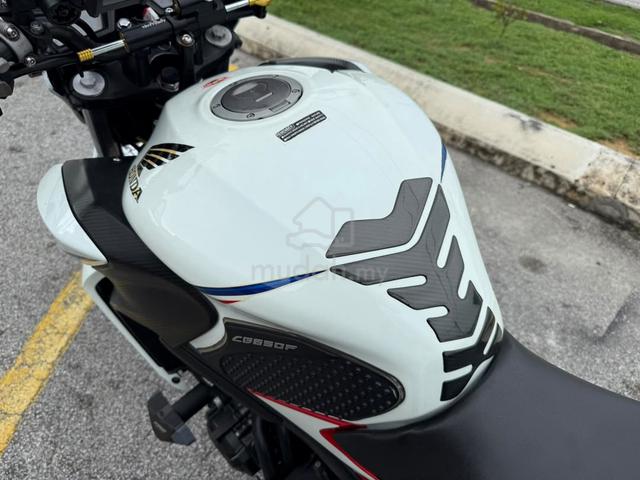 2015 Honda CB650F CB650 4 Cylinder Revoc Full Syst - photo 7 of 8