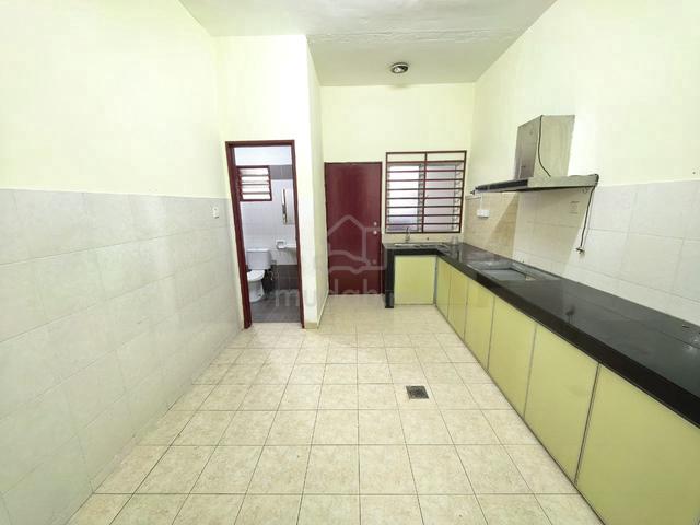 Bandar Bukit raja (2sty) jln Makyong kitchen table top extend 4r3b klg 1