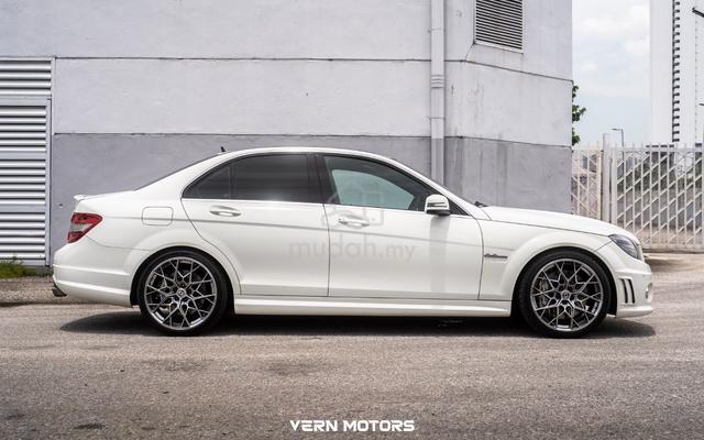 2010 Mercedes Benz C63 AMG 6.2 - RESTORED - 4