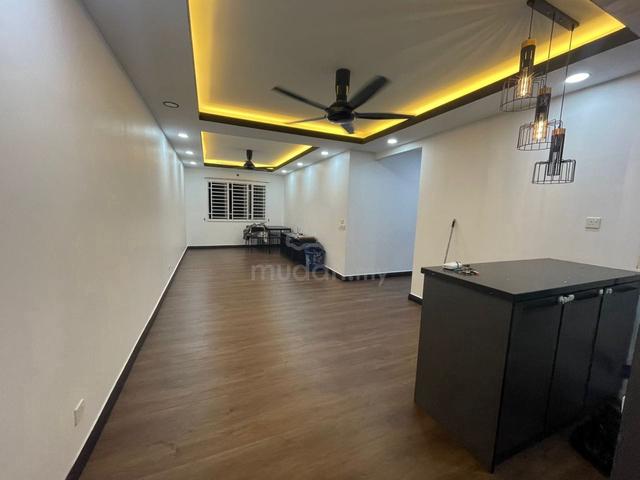 De Bayu Apartment 1