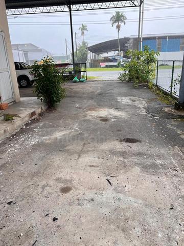 Demak Laut | Semi-Detached Warehouse for Rent 1