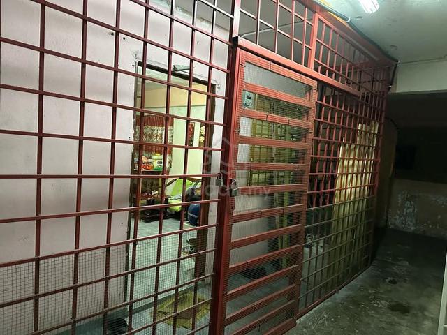 Flat Kelompok Camar (Port Klang) 2