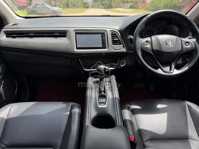 2020 Honda HR-V 1.8 V (TIP TOP CONDITION) - 3