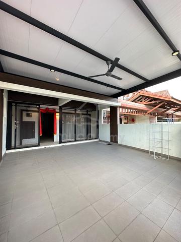 Bukit Raja Klang 2 Storey House 4 Room 3 Bath Partial Furnish 1