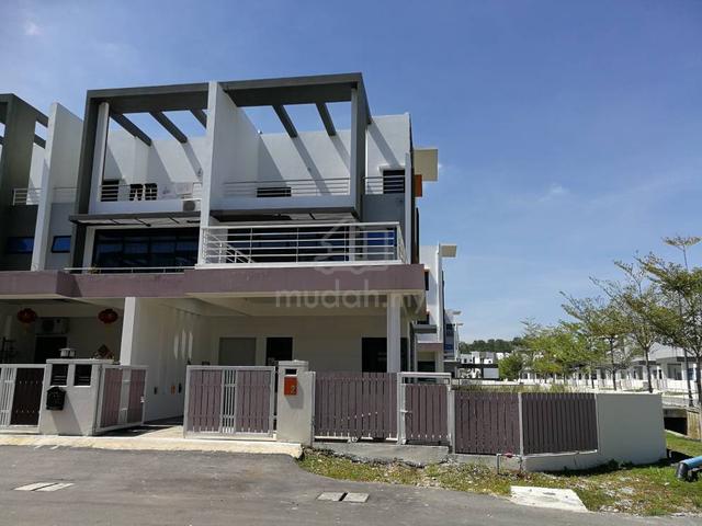 Taman Putra Pogun, 3-Storey Corner Lot 1