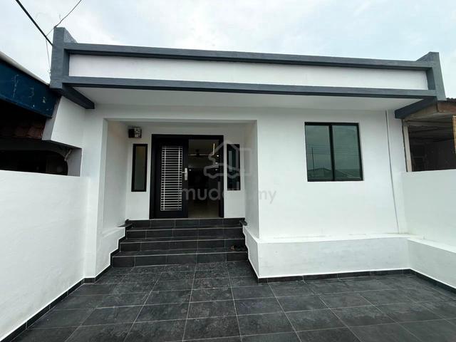 Sri Skudai 1-Storey Low Cost Newly Full Renovated @ Skudai, JB 1