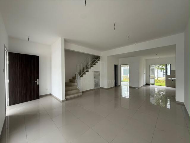 New house 【 bare unit 】 2 Storey House, Amaya Acacia Park Tasik Puteri 1