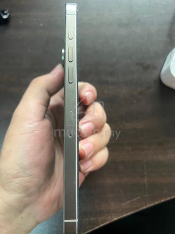 iPhone 15 Pro Max Natural Titanium 256GB - photo 3 of 6