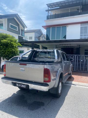 2011 Toyota HILUX 2.5 G (A) - 4