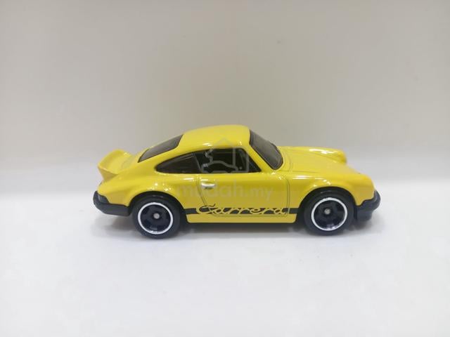 Hot Wheels Porsche 911 Carrera RS 2.7 (Yellow) Car - photo 5 of 6