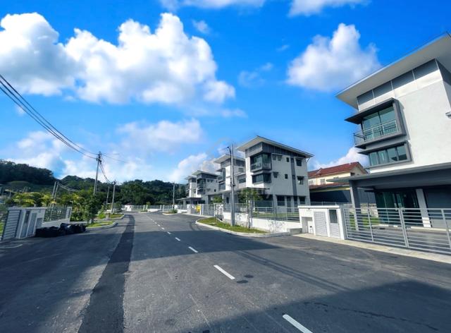 (Semi-D Brand New) Rumah Siap di Bandar Baru Bangi 4