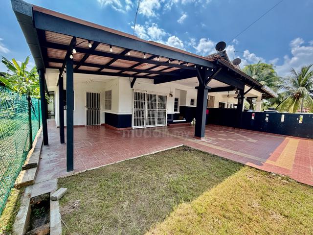 Renovated & Freehold, Semi-D Single Storey, Nilai 5, Negeri Sembilan 1