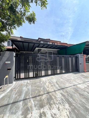 Taman Putri Kulai, Fully Renovated, 5 rooms, below market, Freehold 1