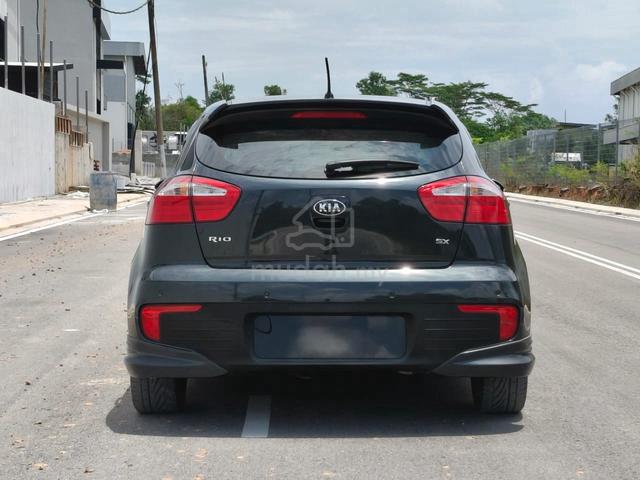 {2015}Kia RIO 1.4 UB (A) Sunroof Car King Fu/Loan - 3