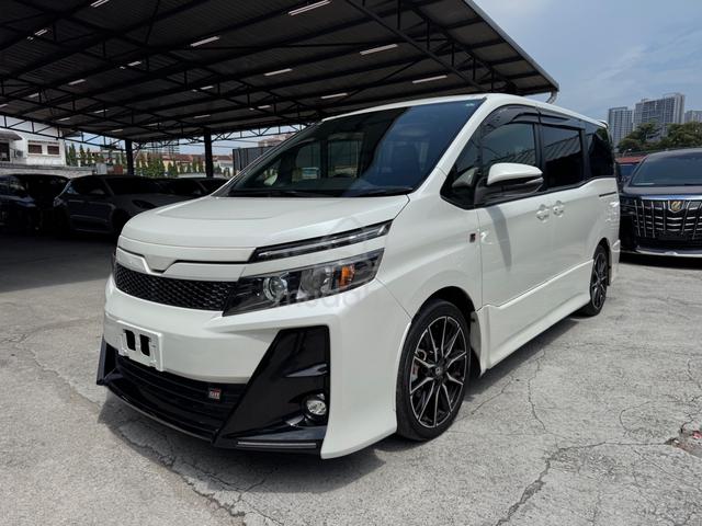 2021 Toyota VOXY 2.0 ZS GR Sport Ready stock - 1
