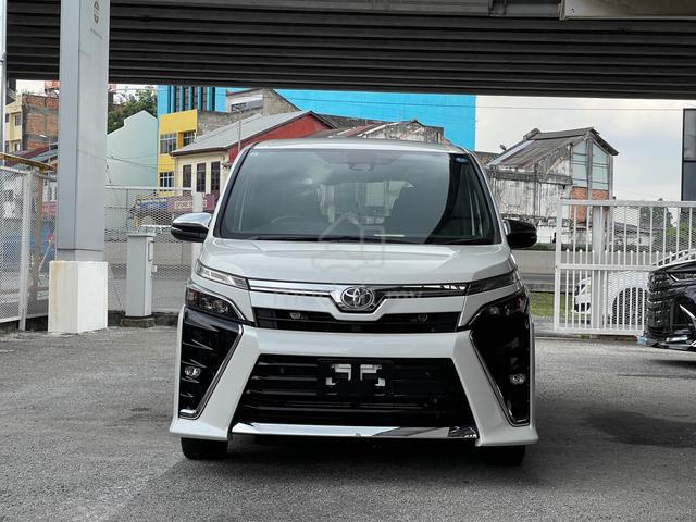 F/LOAN 2021 Toyota VOXY 2.0 ZS KIRAMEKI III - 2