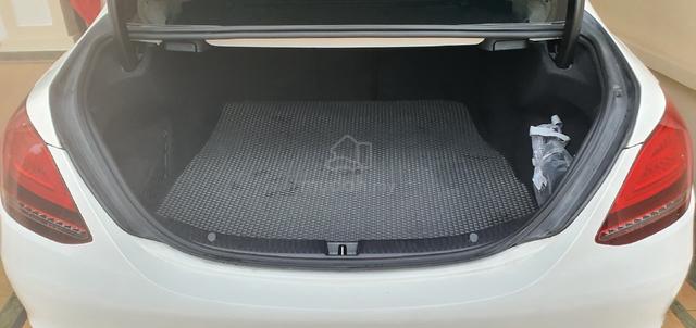 2018 Mercedes Benz C200 2.0 AVANTGARDE (CBU) (A) - 2