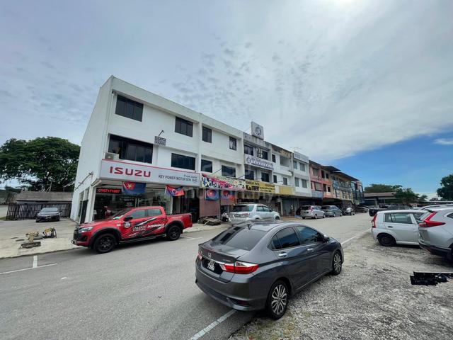Saleng 3 Storey Shop For Sale 1