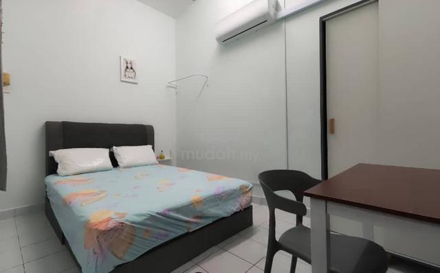 Renovation FULLY Room for rent at Bandar Puteri MOVE IN immediately!!! 1