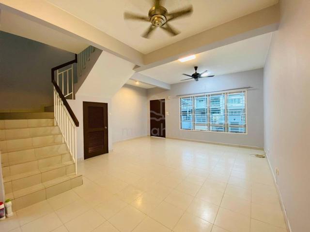 Double Storey Intermediate Terrace Hillpark 2 Bandar Teknologi Kajang 1
