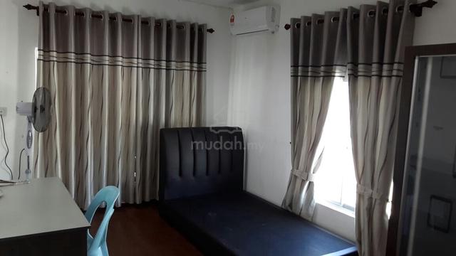 Fully Furnished Room at Pujut 4 Strategic Location For rent 1