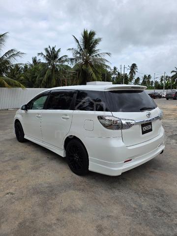 2010 Toyota WISH 1.8 S ZGE20W (A) - 5
