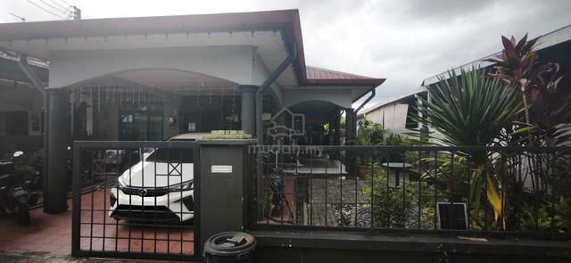 Matang Jaya, Kuching 1