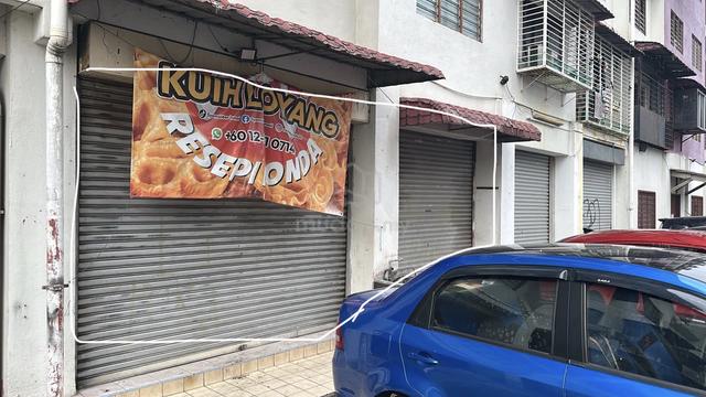Ground Floor Shop @ Pangsapuri Cempaka untuk Disewa 1