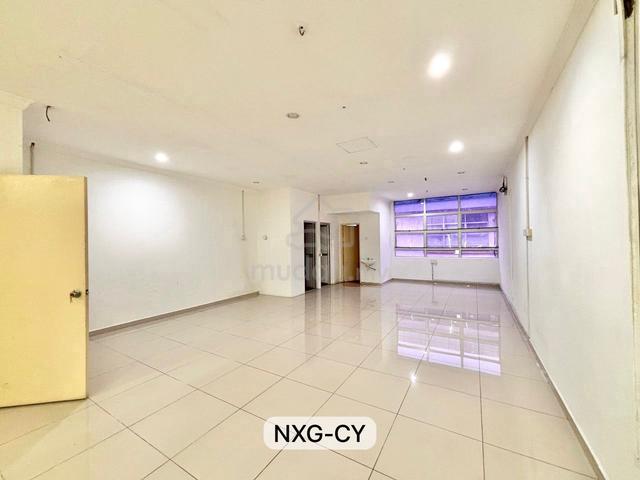 Budget Renovate Shop Lot‼️Bayu Bukit Tinggi Klang【1st Floor】For Rent 1