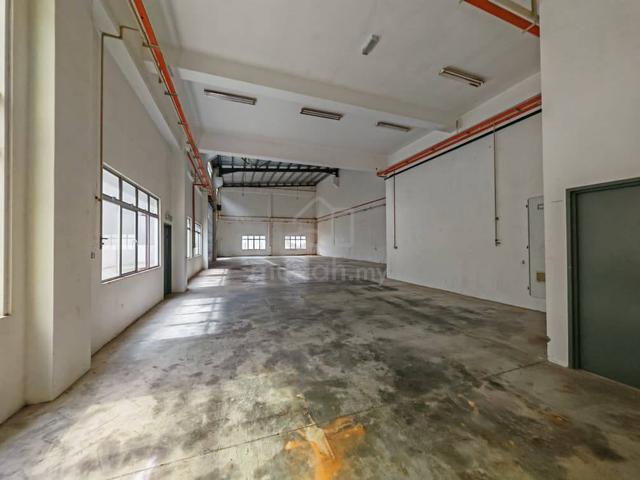1.5 Storey Semi D Factory @ Desa Cemerlang, Ulu Tiram, Johor 1