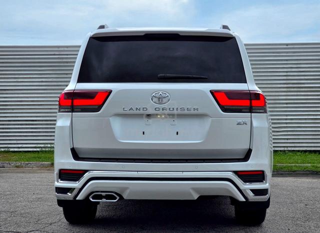 2023 Toyota LANDCRUISER 3.4 ZX FJA300W (A) - 5