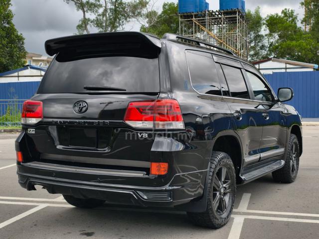 Toyota Land Cruiser LC202 4.6L V8 - 2