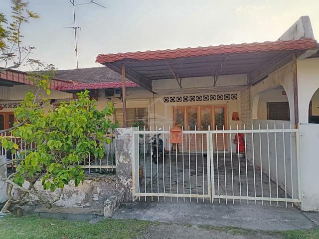 Below Bank Value, Freehold Single Storey Terrace for Sale, Ujong Pasir 1